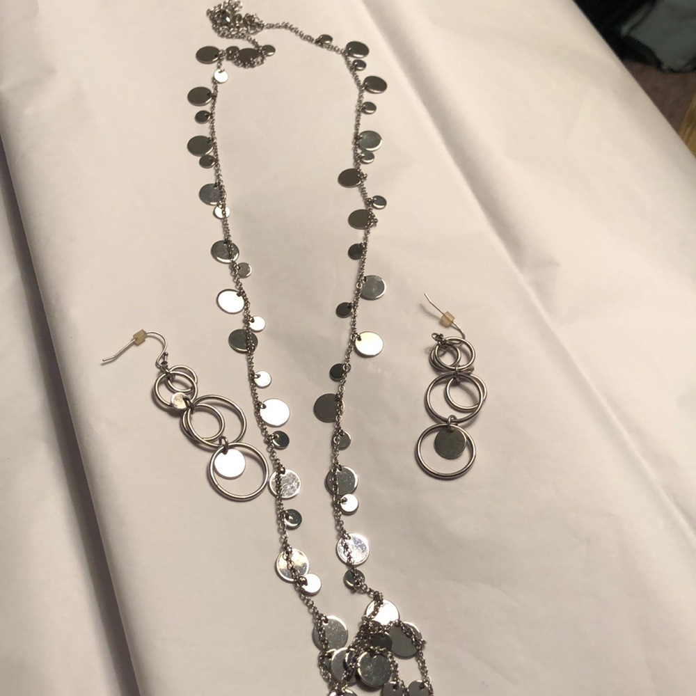 Lia‎ Sophia silver necklace and earrings in excellent condition